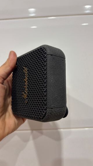 Altavoz Bluetooth Marshall Willen Negro y Dorado