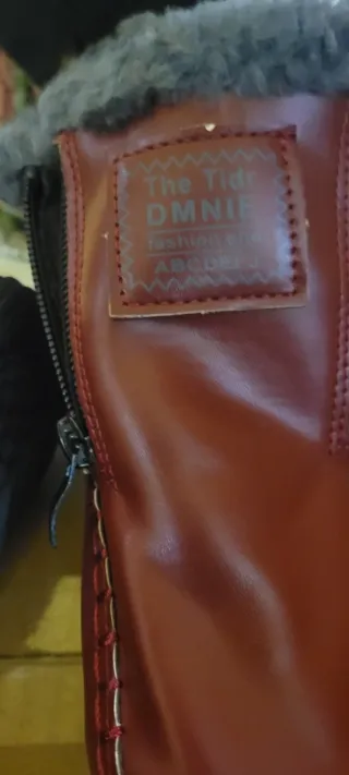 Botines Rojos y Negros por separados iguales si