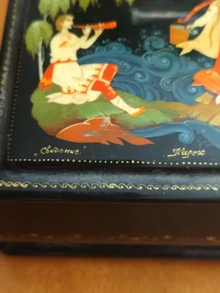 Portagioie Russo Laccato Dipinto a Mano