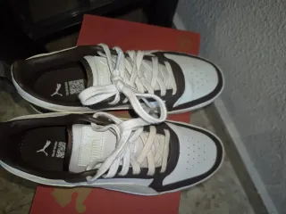 Zapatos Puma Blanco y Marrón
