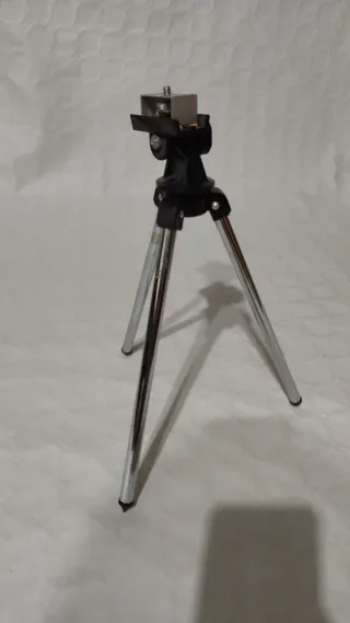 Trípode antiguo 35cm