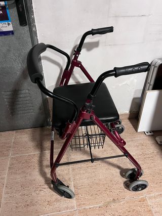 Andador para adultos con ruedas y asiento