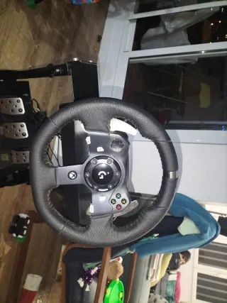 Volante Logitech G920 Xbox + Cockpit