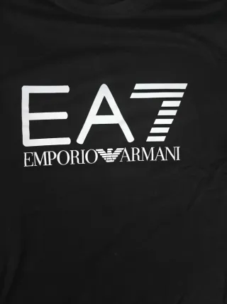 Camiseta Emporio Armani Negra