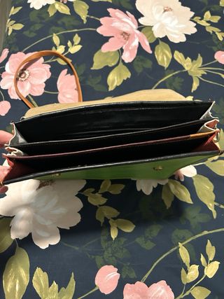 Bolso cartera piel estampado y verde