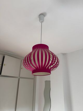 Lampada da soffitto fucsia giovanile
