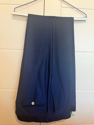 Abito elegante da uomo blu