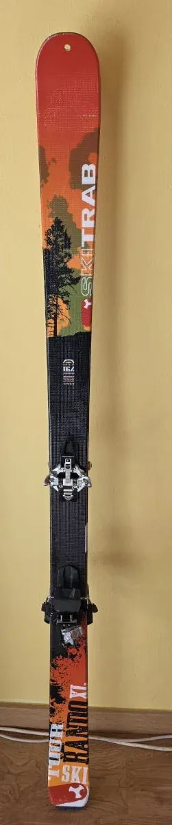 Equipo  completo  esquís de montaña.