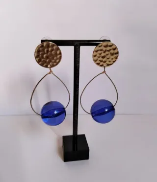 Pendientes aro dorado con bola azul