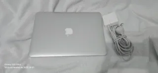 MacBook Air Apple Plata