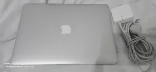 MacBook Air Apple Plata