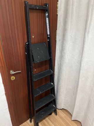 Escalera aluminio 5 peldaños