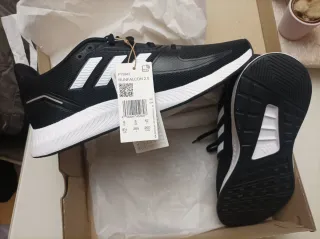 Zapatillas Adidas Negras Nuevas sin estrenar