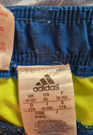 Costume da bagno Adidas ragazzo taglia 15-16anni.