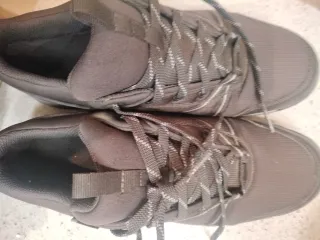 Zapatillas Quechua Negras y Grises