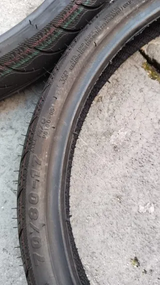Neumáticos ciclomotor 17