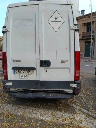 Furgoneta Iveco Blanca