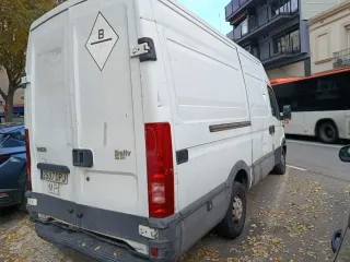 Furgoneta Iveco Blanca