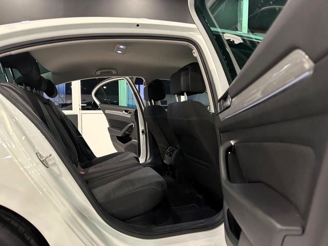 Volkswagen Passat Executive 2.0TDi 150cv DSG7 2021