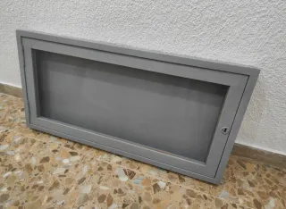 Vitrina expositora 80x40cm con llave