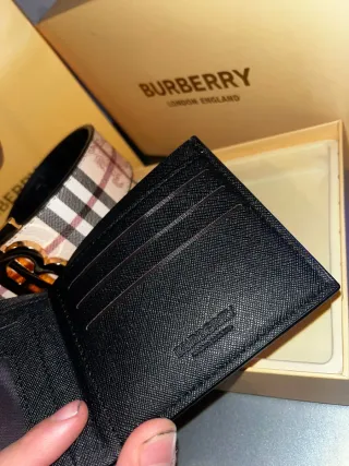 Kit Burberry Cinturón y Cartera