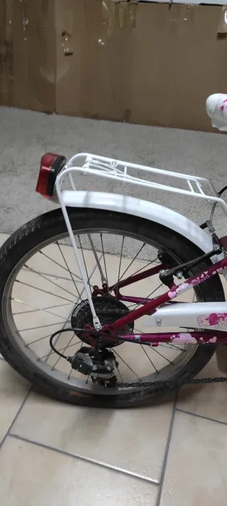 Bicicletta bambina rosa con cestino