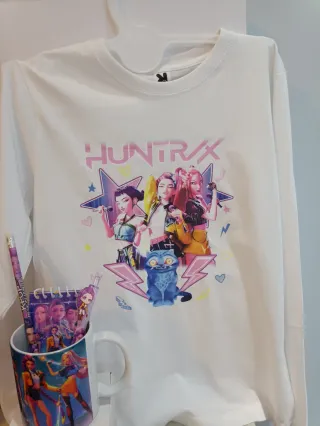 Pack Camiseta y Taza Huntrix