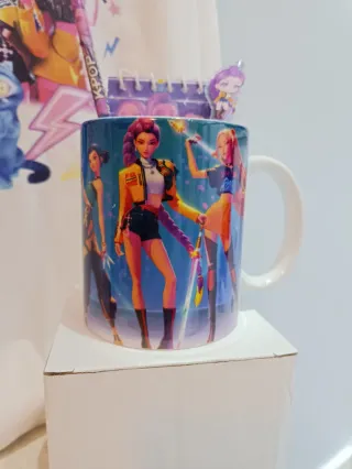 Pack Camiseta y Taza Huntrix