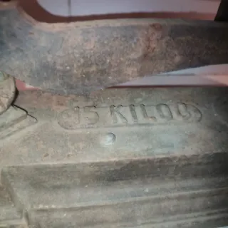 Antigua báscula de platos 15 kg peso