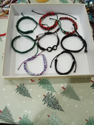 Pulseras hechas a mano