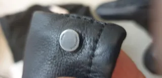 Guantes de piel Hugo Boss negros