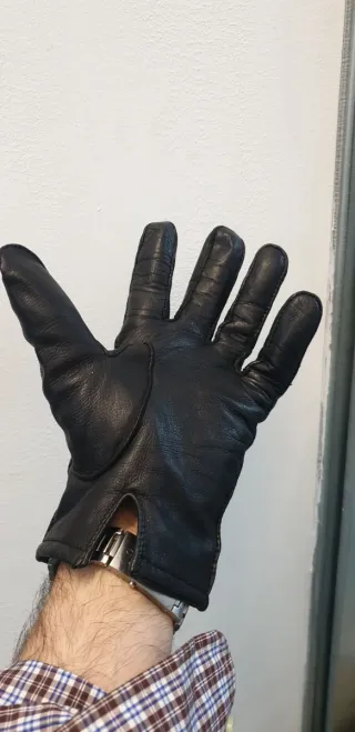 Guantes de piel Hugo Boss negros