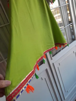 Vestido chinyerverde bordado