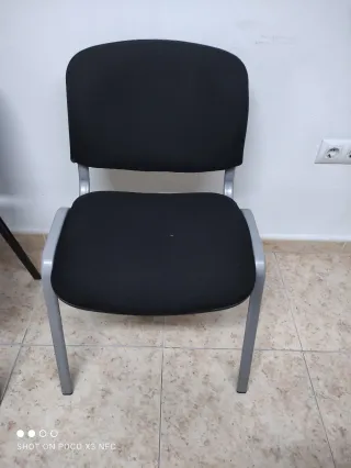 Sedie da ufficio nere e argentate