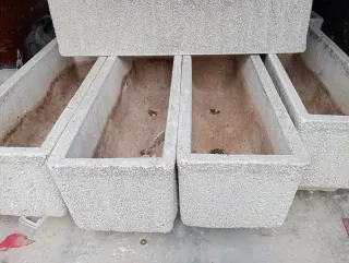 Jardineras de granito (beige/gris)