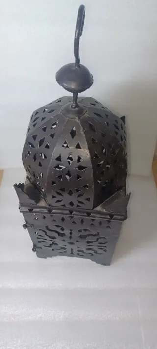 Portacandele artigianale in metallo