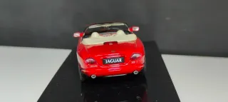 Jaguar XK8 Cabriolet (AUTOart) 1:43