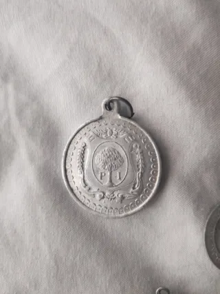 Lote 6 medallas religiosas antiguas