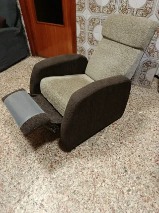 Sofá de 3 plazas de tela y dos sillones reclinable