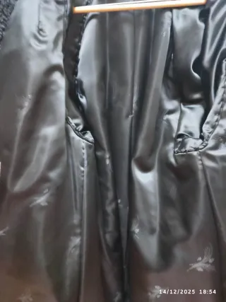 Abrigo de astracán negro