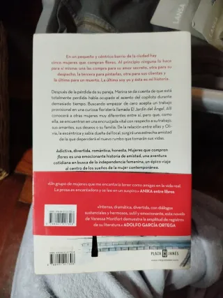 Mujeres que compran flores / Women Who Buy Flow...