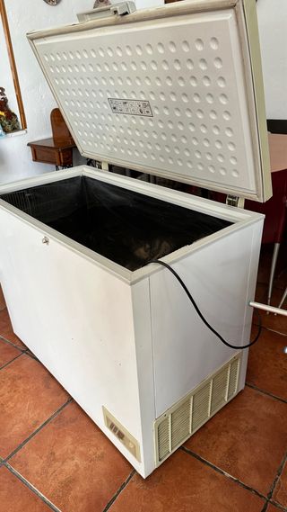 2 Arcones Frigoríficos 110x66x87 y 80x73x85