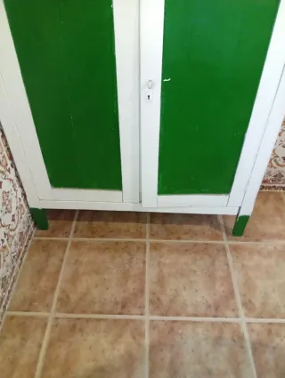 Alacena antigua cocina madera y cristal