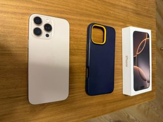 iPhone 16 Pro Max 256GB Nuevo + Garantía