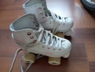 Patines blancos talla 32