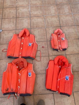 Pack 4 chalecos salvavidas LIVEMAR naranja