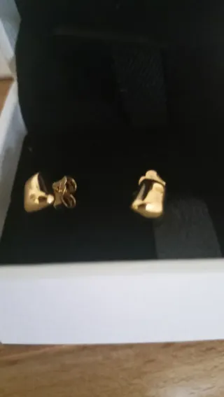 Pendientes Pandora Dorados Nuevos