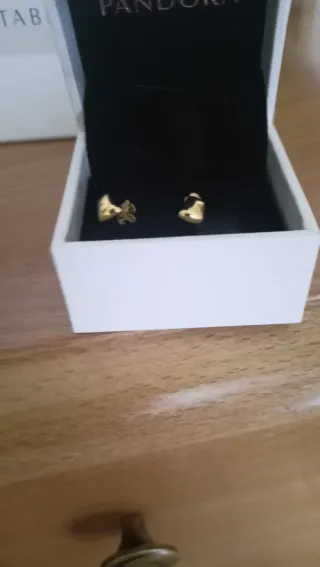 Pendientes Pandora Dorados Nuevos