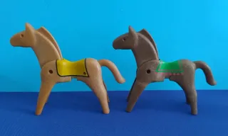 Playmobil Cavalli Marroni e Beige con Coperte
