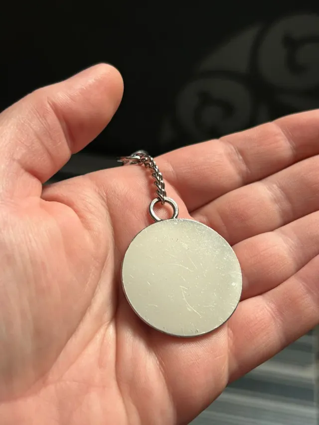 Llavero metálico Lacoste